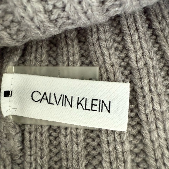 CALVIN KLEIN BEANIE TOQUE WOMEN’S ONE SIZE KNIT ACRYLIC BLEND LINED POM - Picture 2 of 8